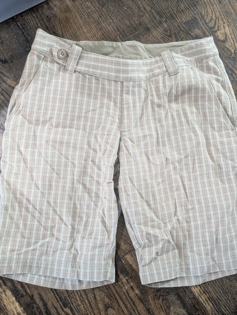 North face Women's Long Khaki Shorts